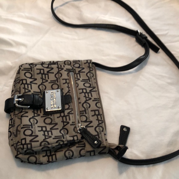 Kenneth Cole Reaction cross body bag - Picture 1 of 4